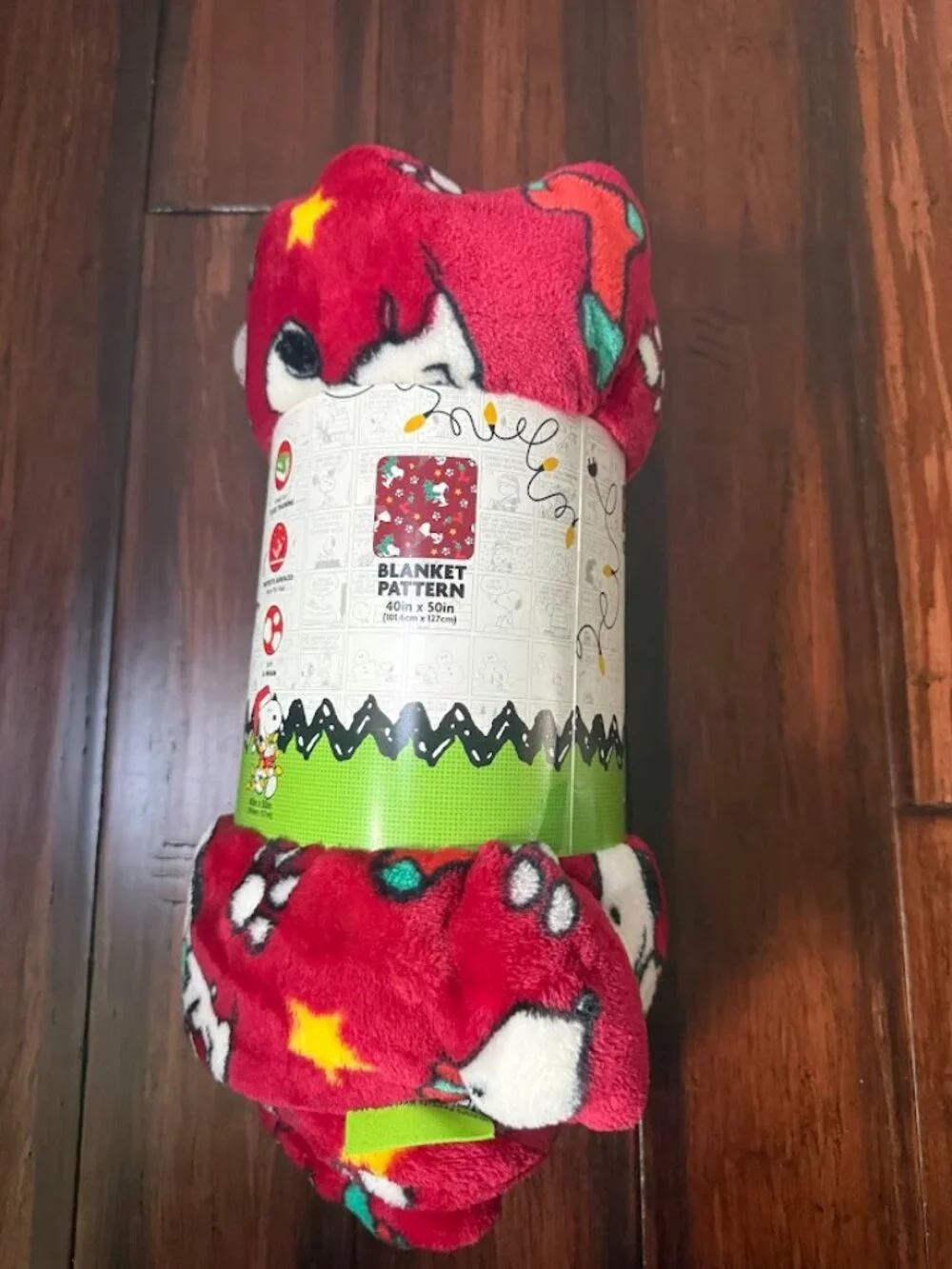 Pet Blanket Peanuts 40 in x 50 in